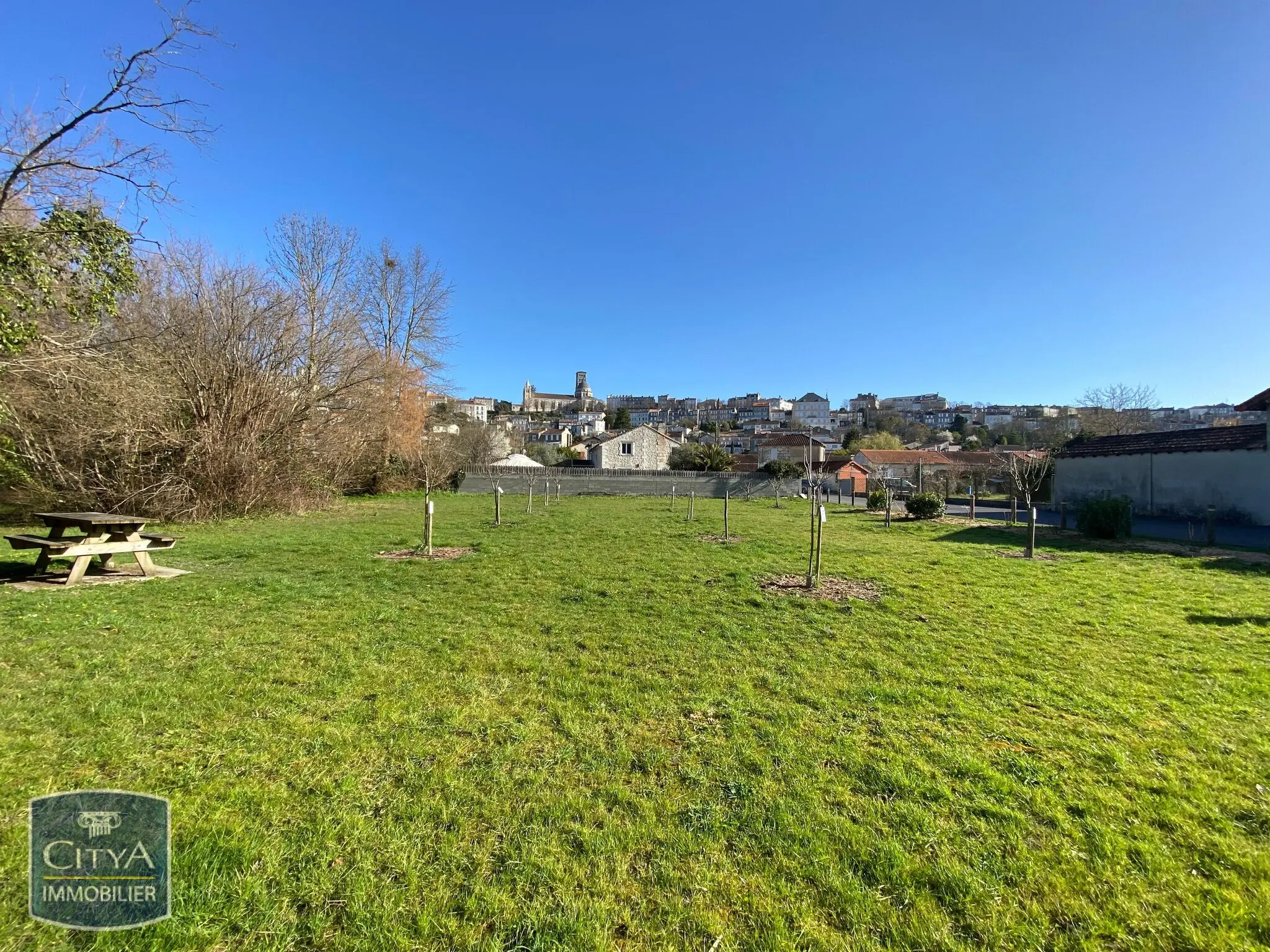 Photo 16 Immeuble 100m²