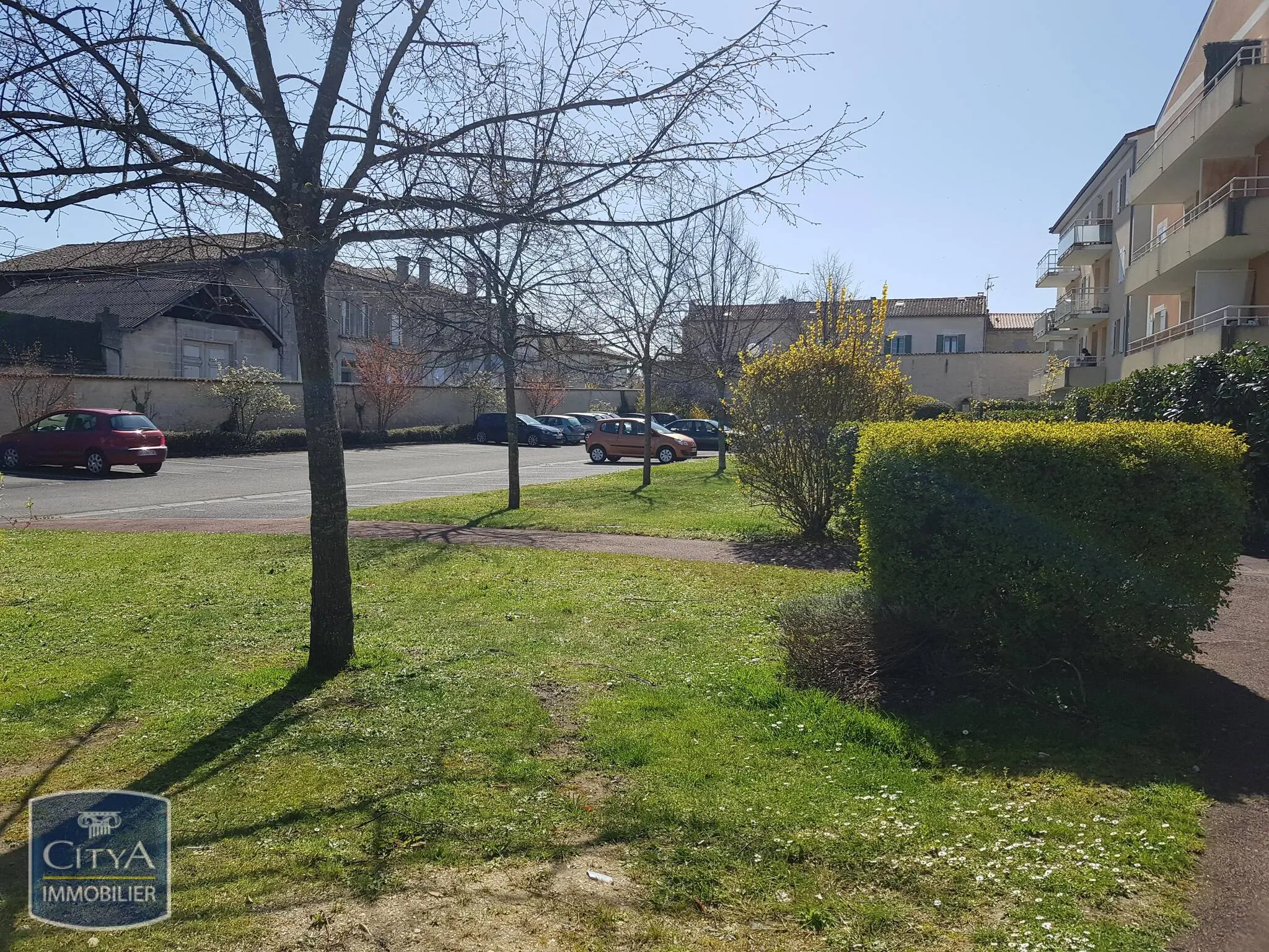 Photo 1 appartement Cognac