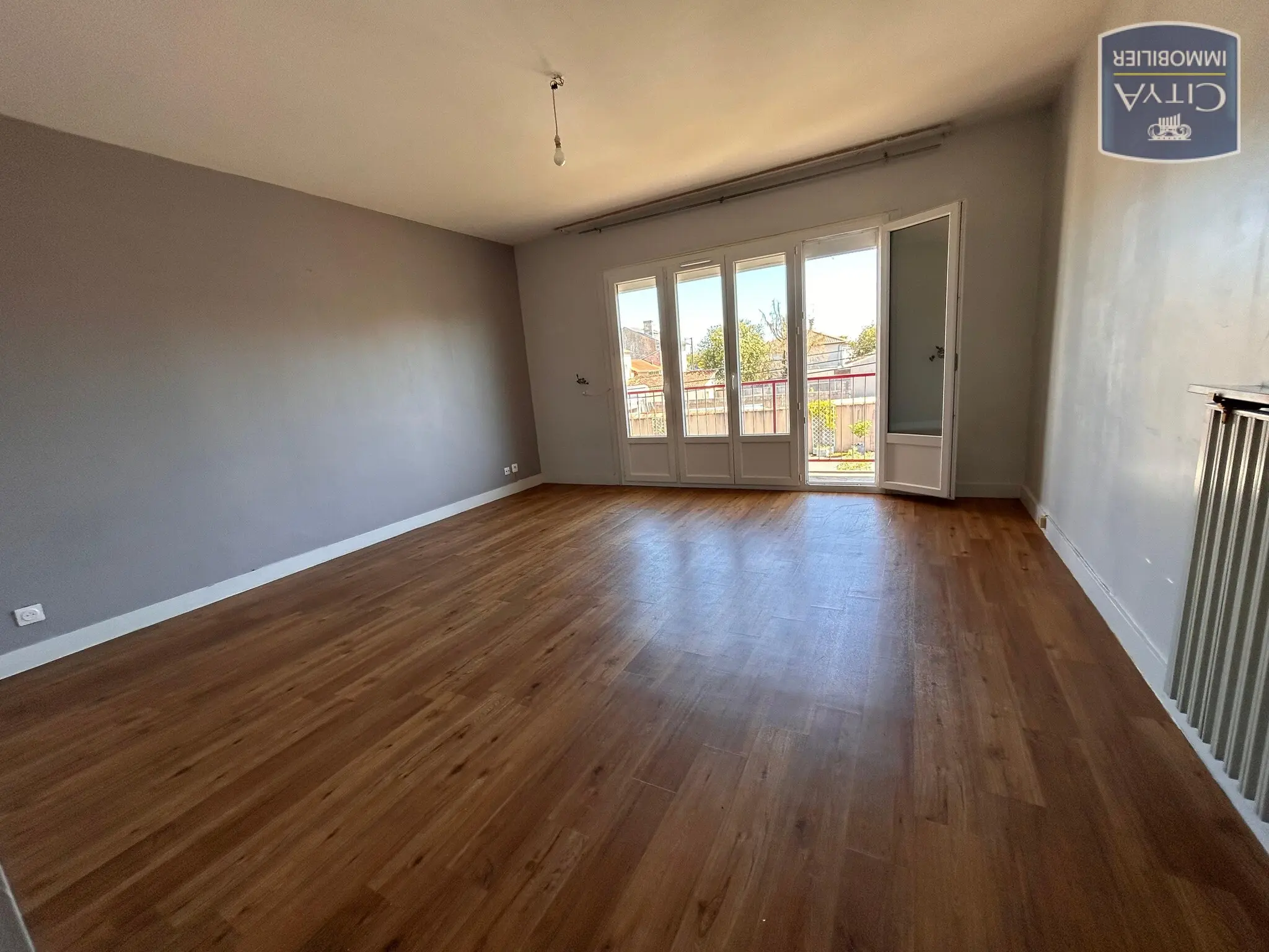 Photo 2 Appartement 2 pièces 56m²