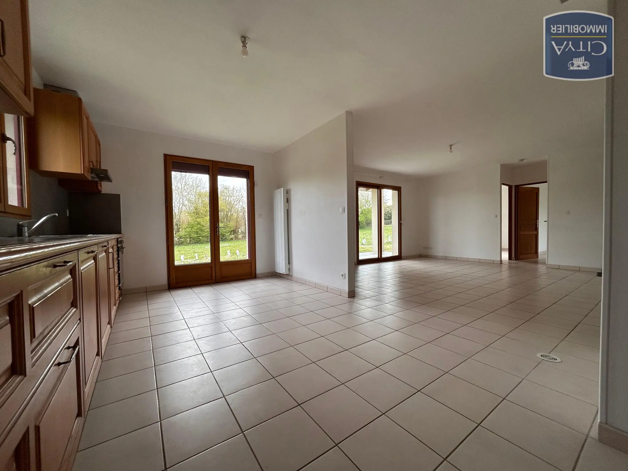 Photo 2 Maison 6 pièces 143m²