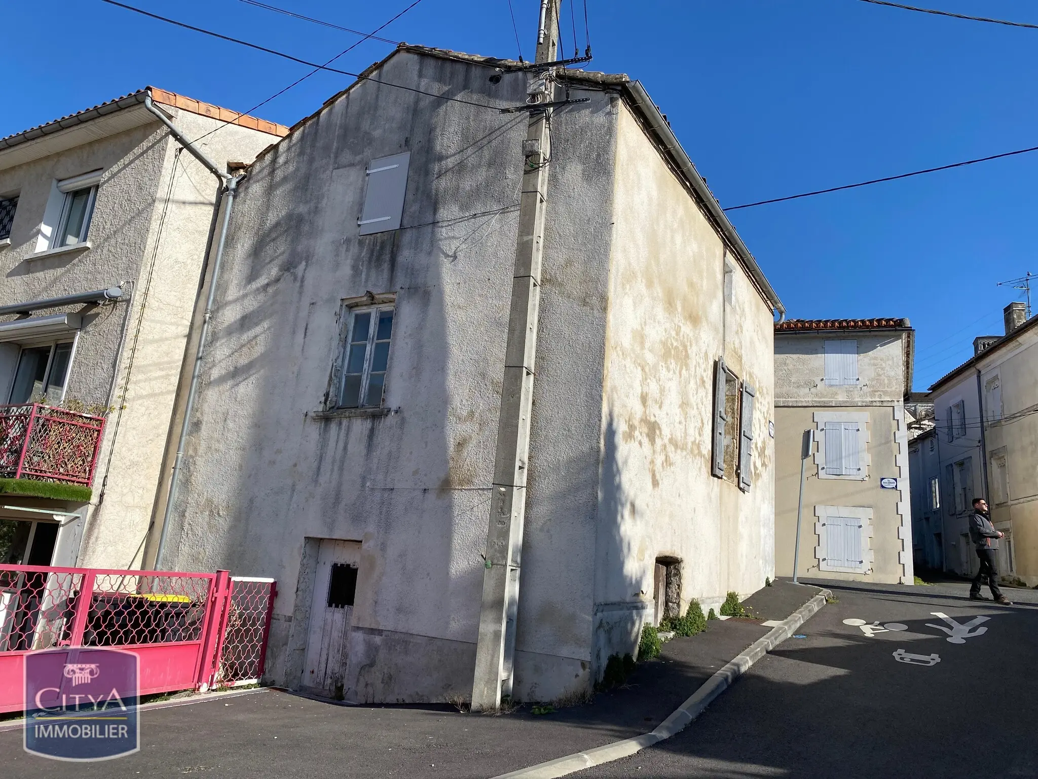 Photo 12 Immeuble 100m²