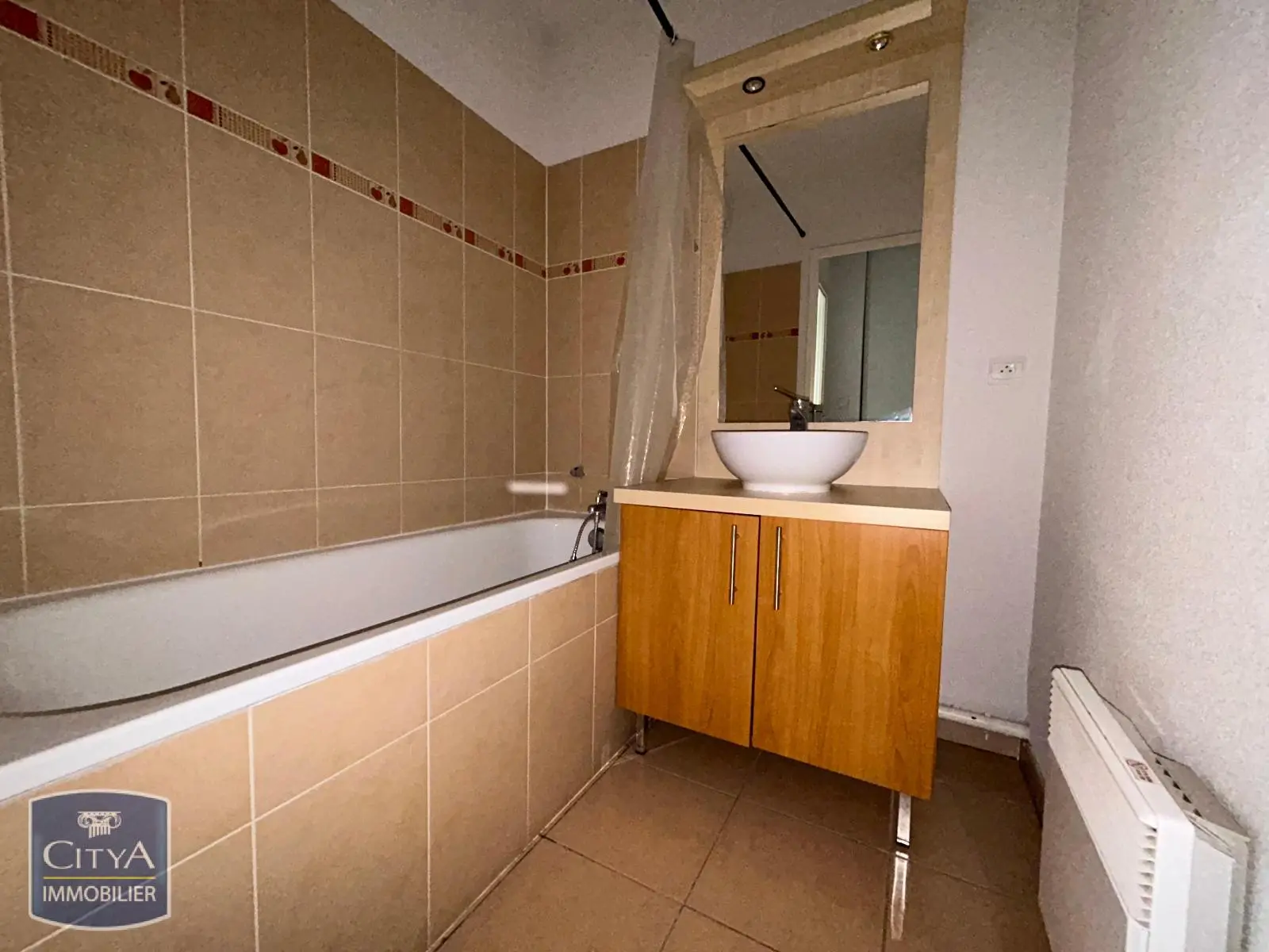 Photo 11 appartement Gond-Pontouvre