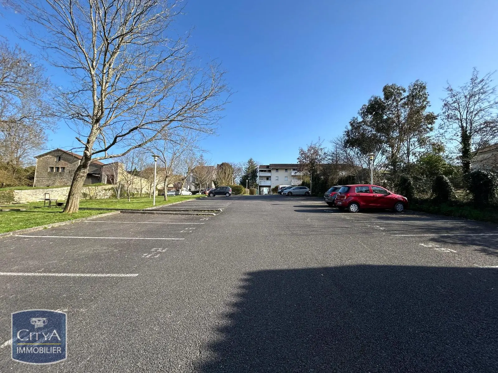 Photo 17 appartement Gond-Pontouvre