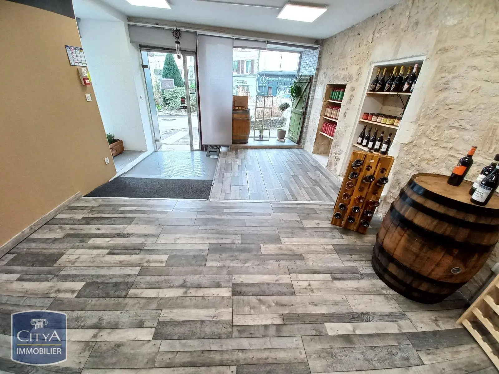 Photo 3 Immeuble 240m²