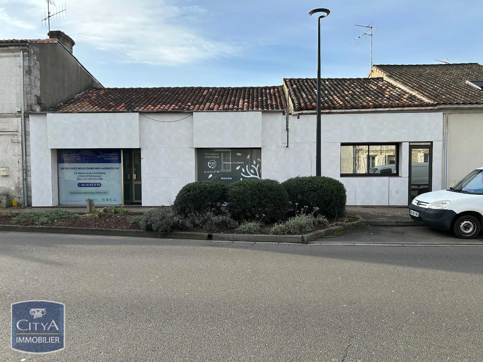 Photo 1 Local Commercial 207m²