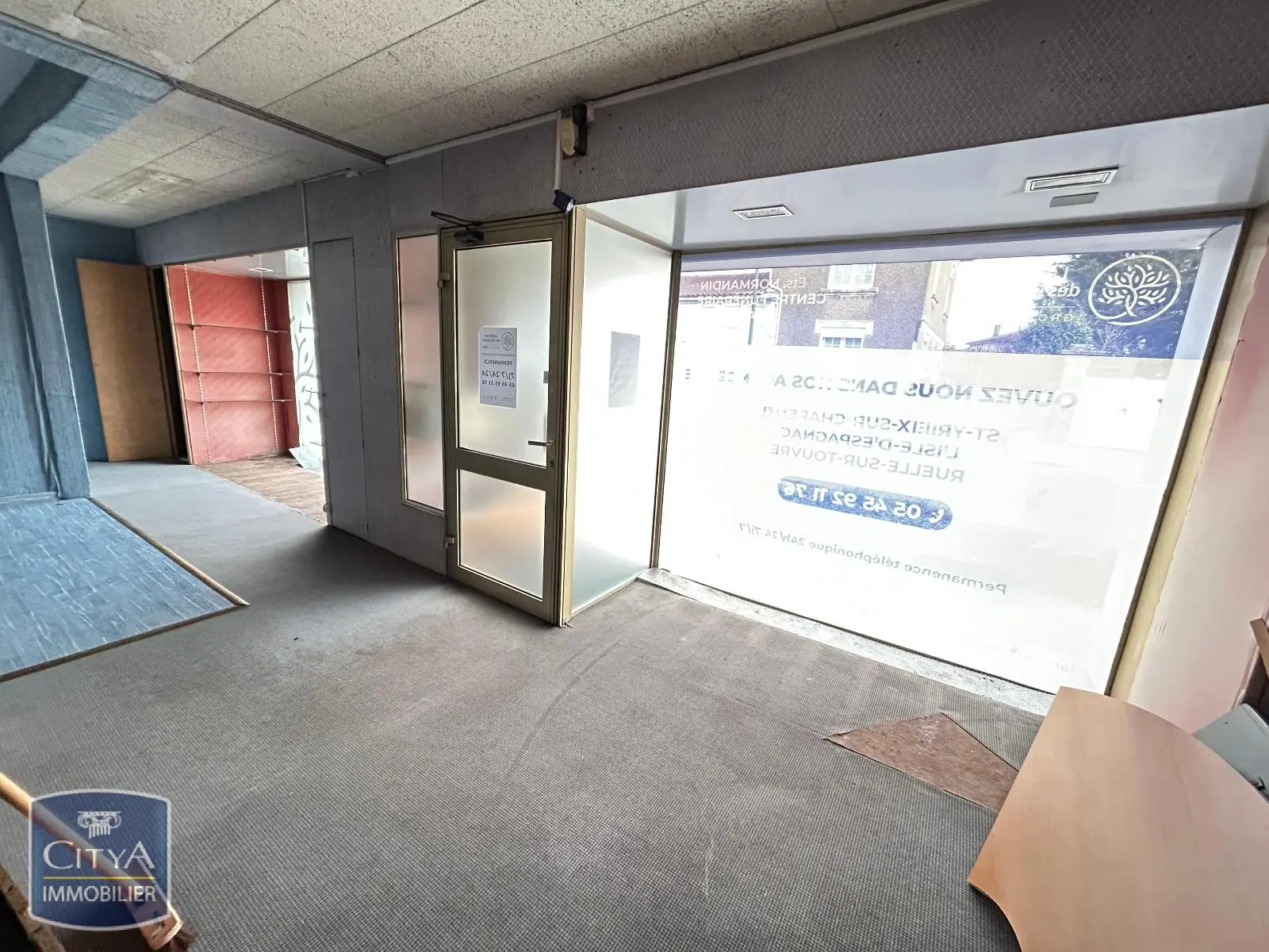 Photo 4 Local Commercial 207m²