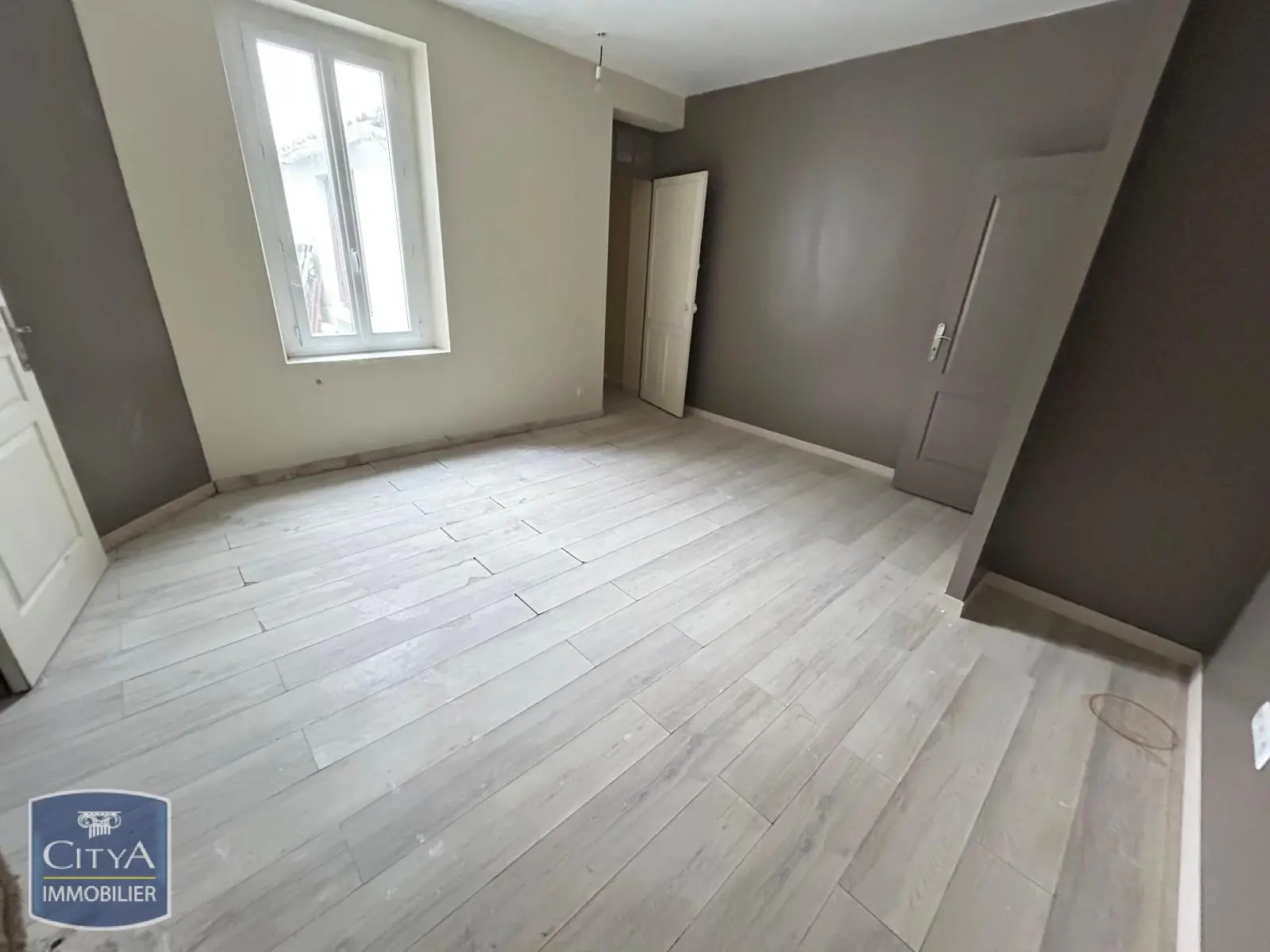 Photo 12 Local Commercial 207m²