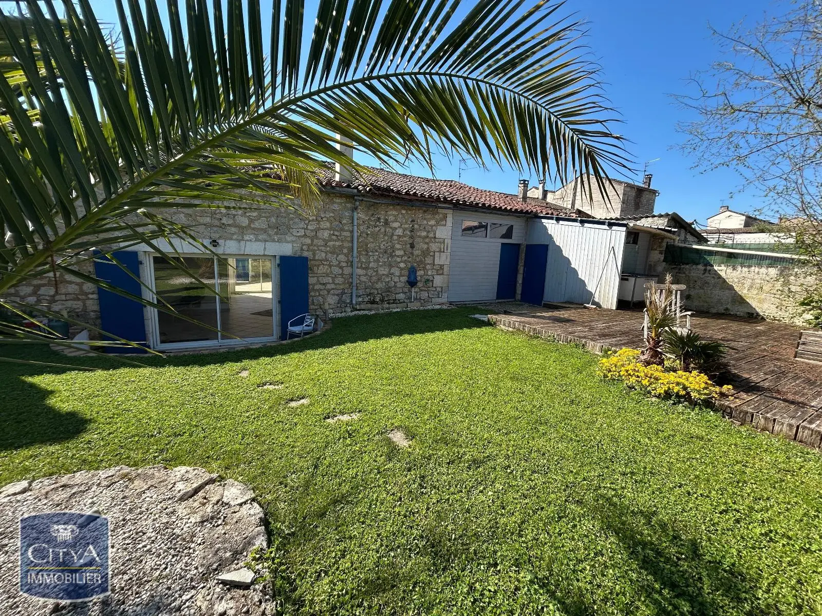 Photo 1 Maison 6 pièces 194m²