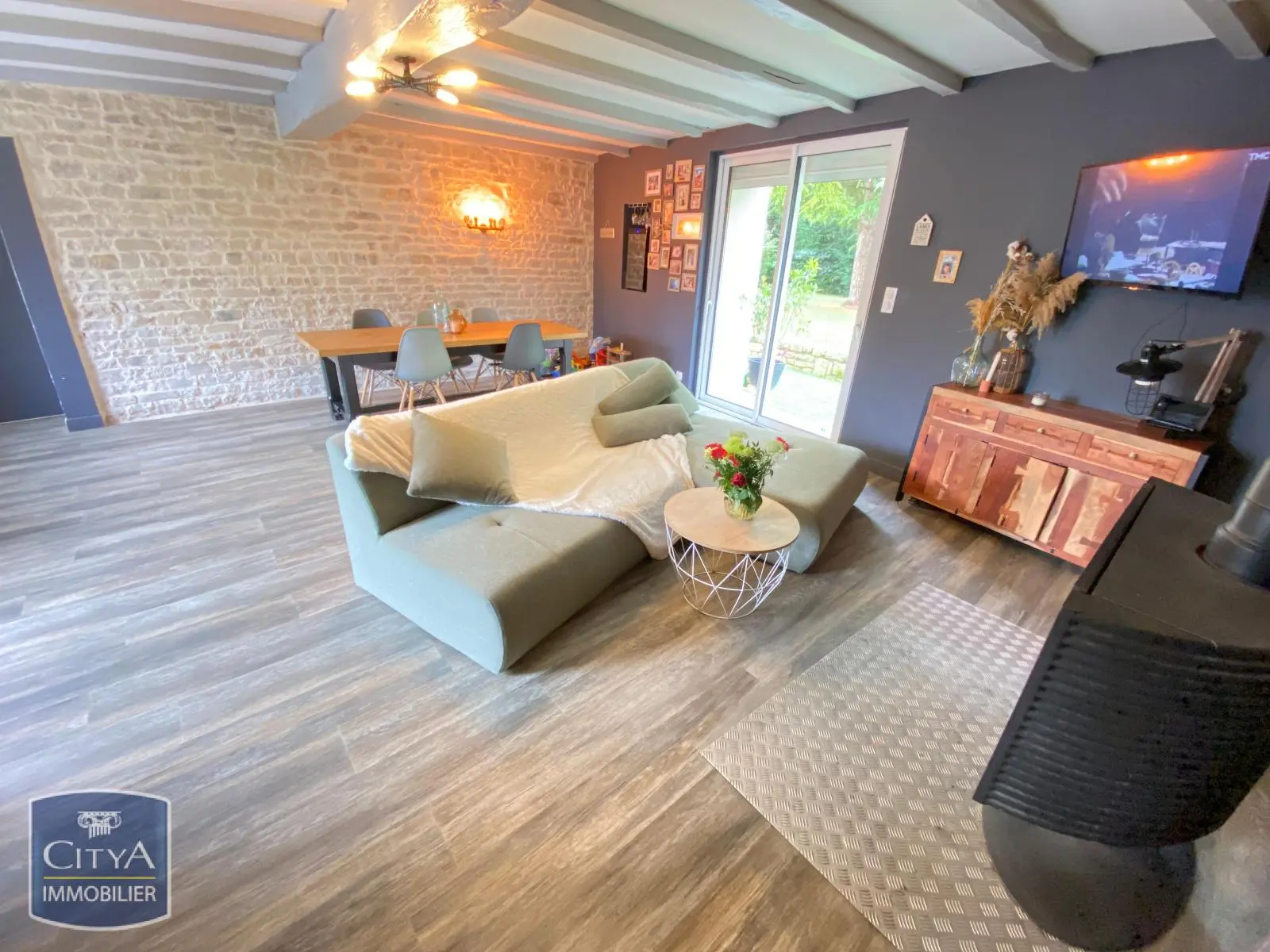 Photo 1 Maison 4 pièces 147m²