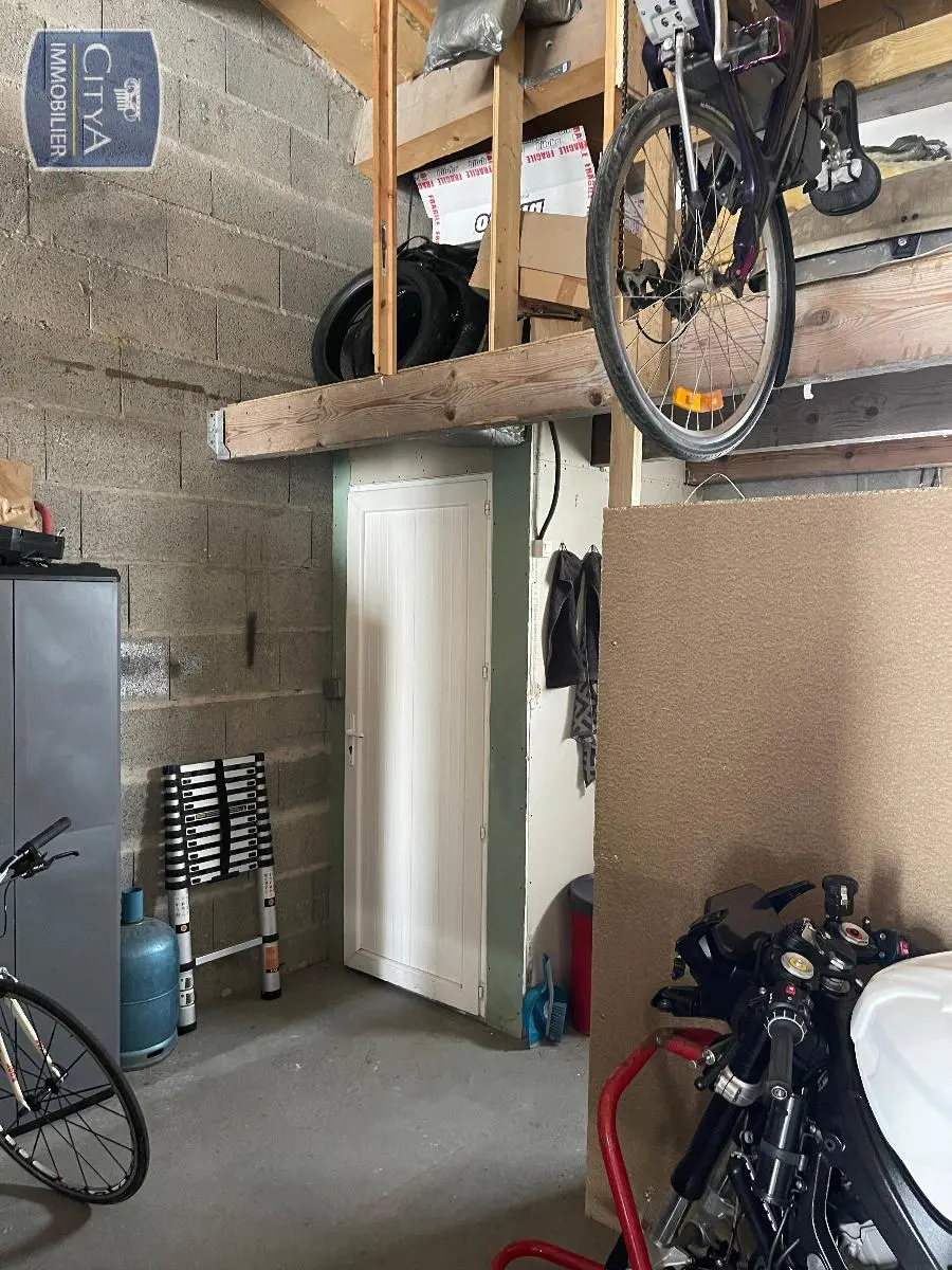 Photo 4 Parking