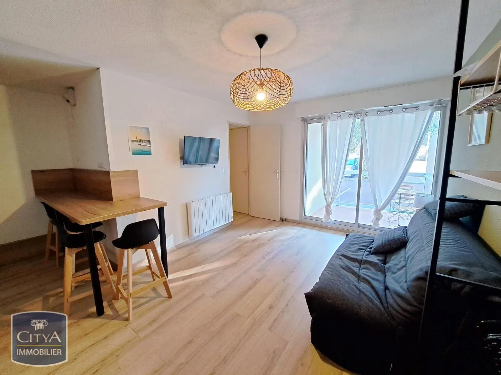 Photo 2 Appartement 1 pièce 27.1m²