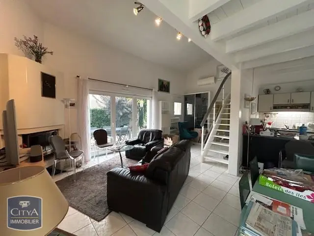 Photo 1 Maison 4 pièces 120m²