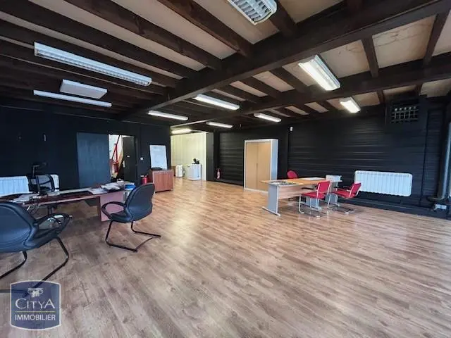 Photo 4 Local Commercial