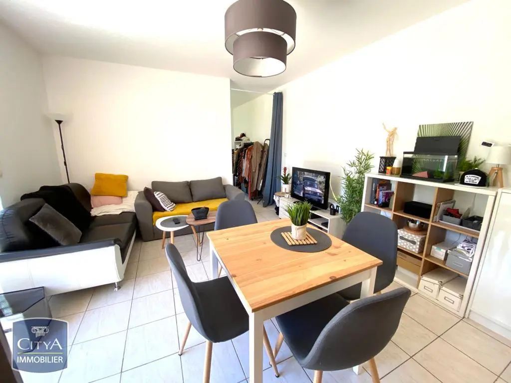Photo 2 Appartement 1 pièce 32.53m²