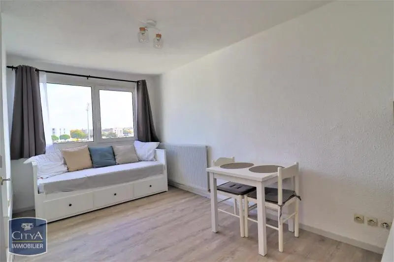 Photo 2 Appartement 1 pièce 17.92m²