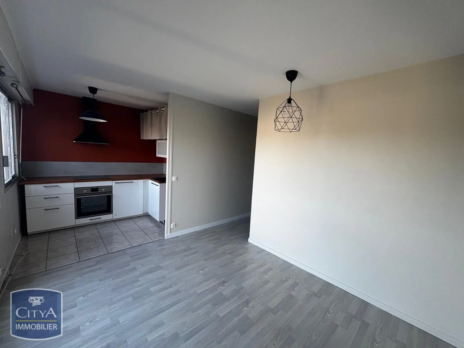 Photo 2 Appartement 1 pièce 31m²