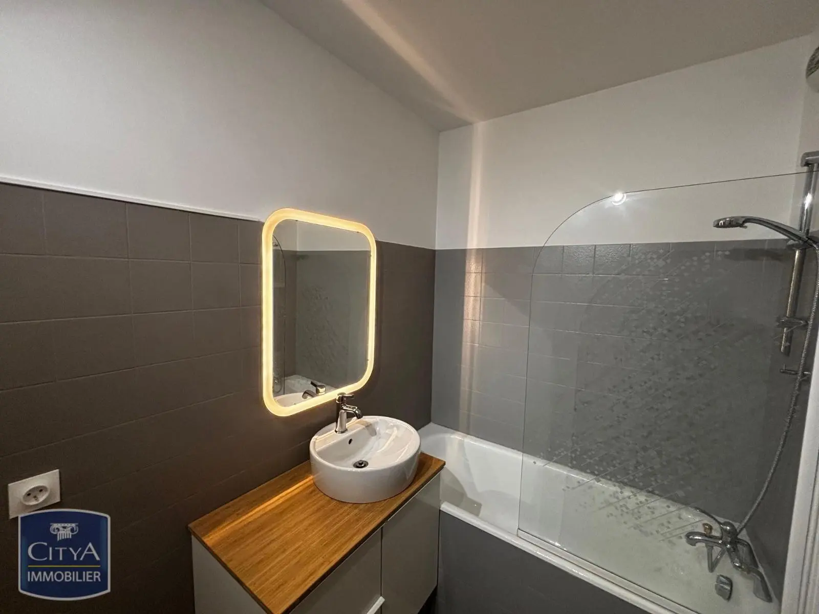 Photo 8 Appartement 1 pièce 31m²