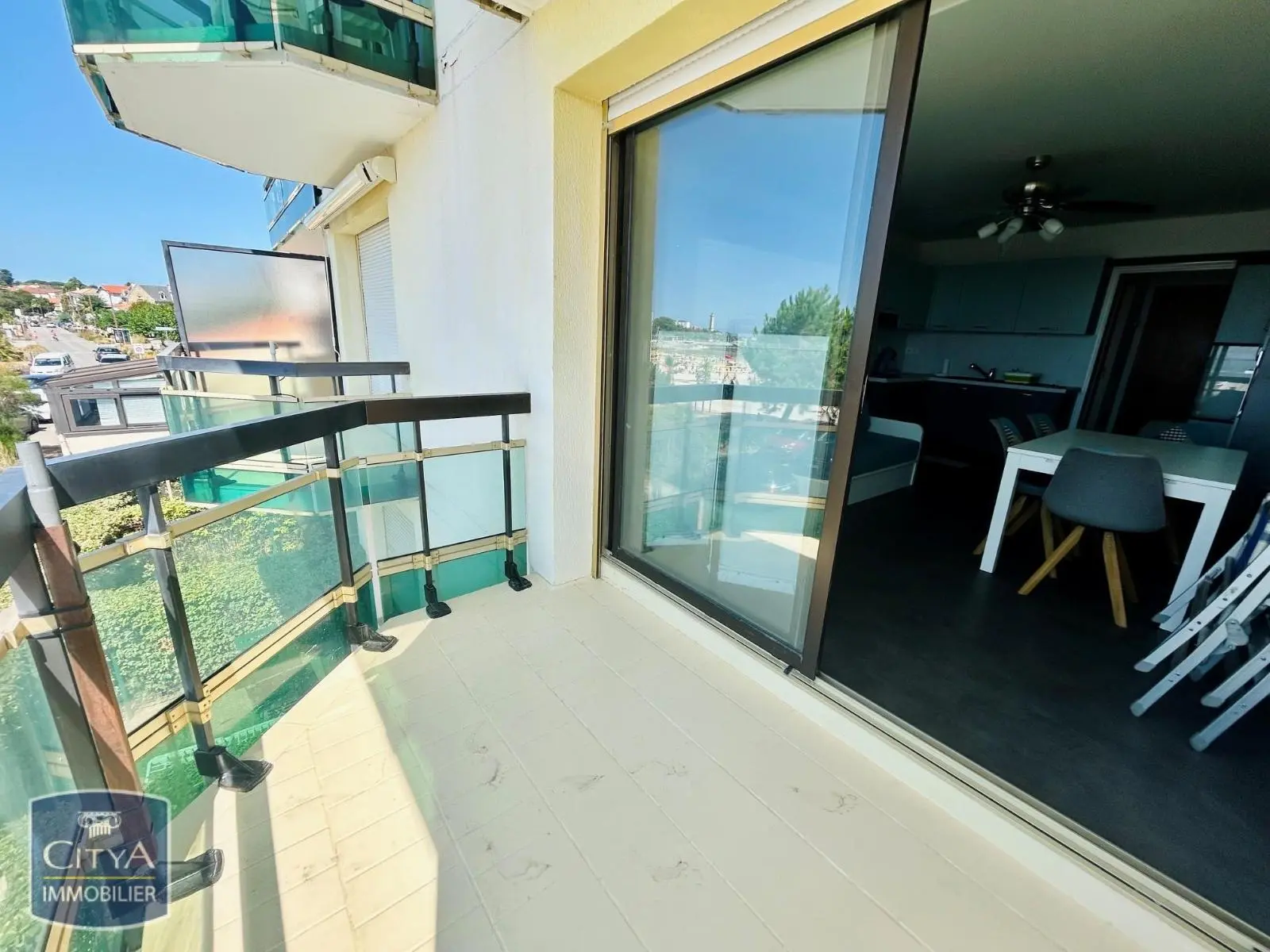 Photo 3 Appartement 1 pièce 27.81m²