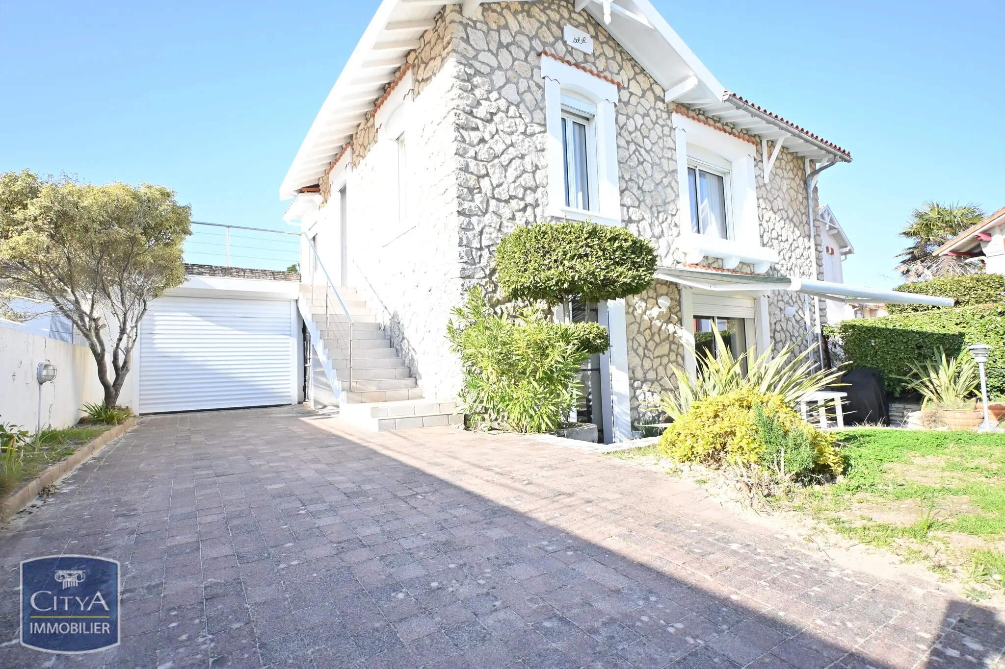 Photo 2 Maison 4 pièces 138.23m²