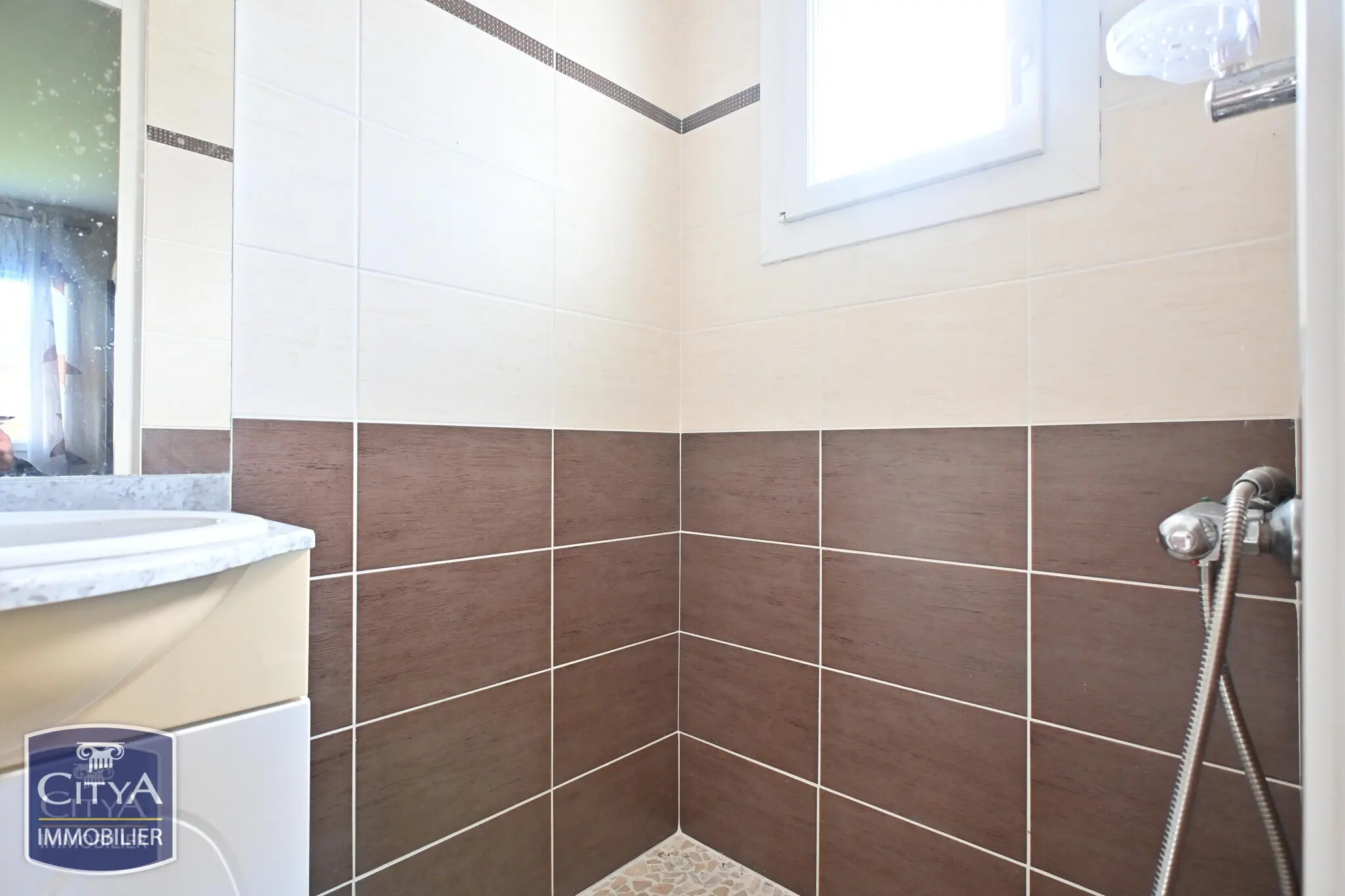 Photo 9 Maison 4 pièces 197m²