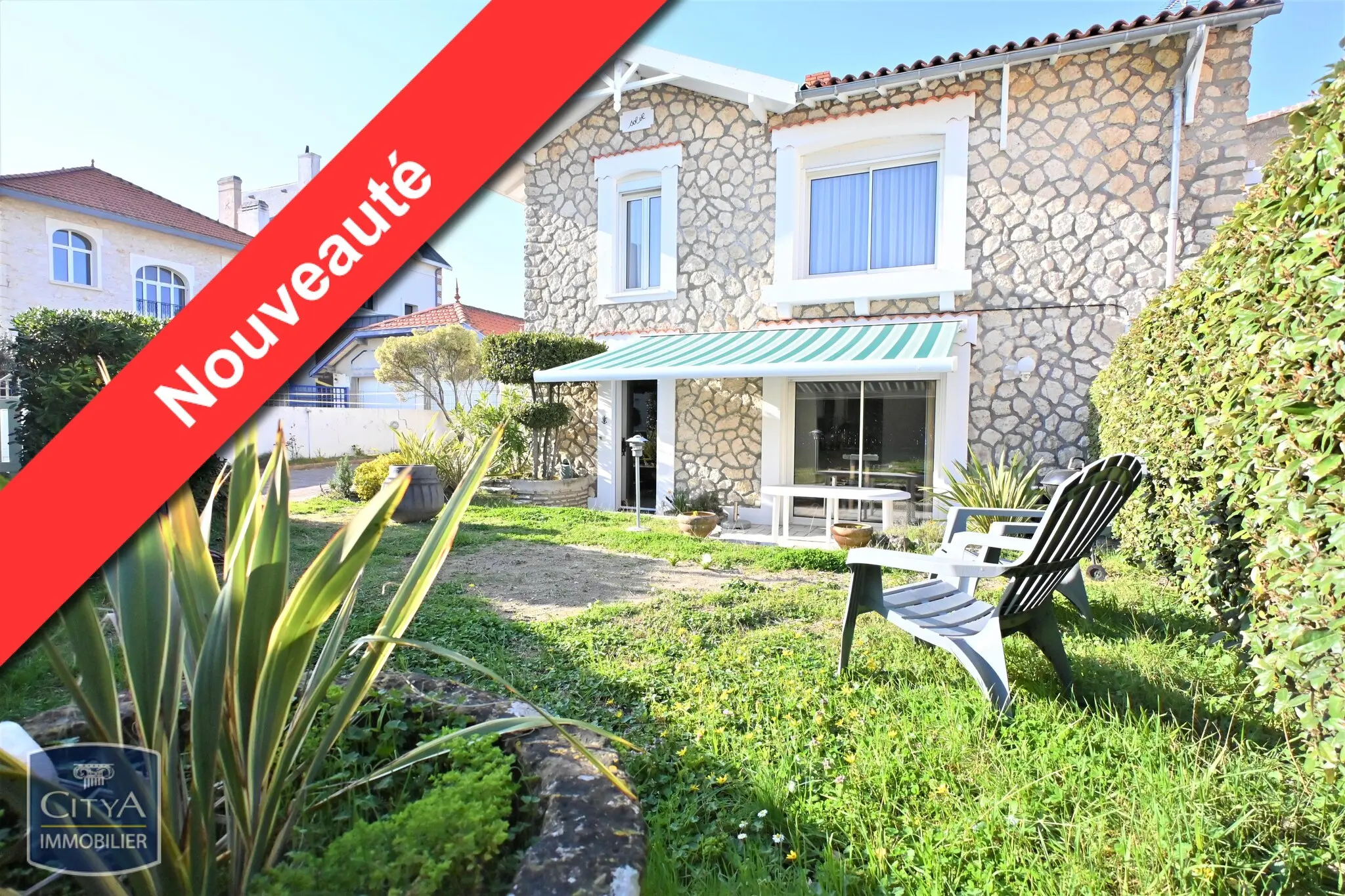 Photo 1 Maison 4 pièces 138.23m²