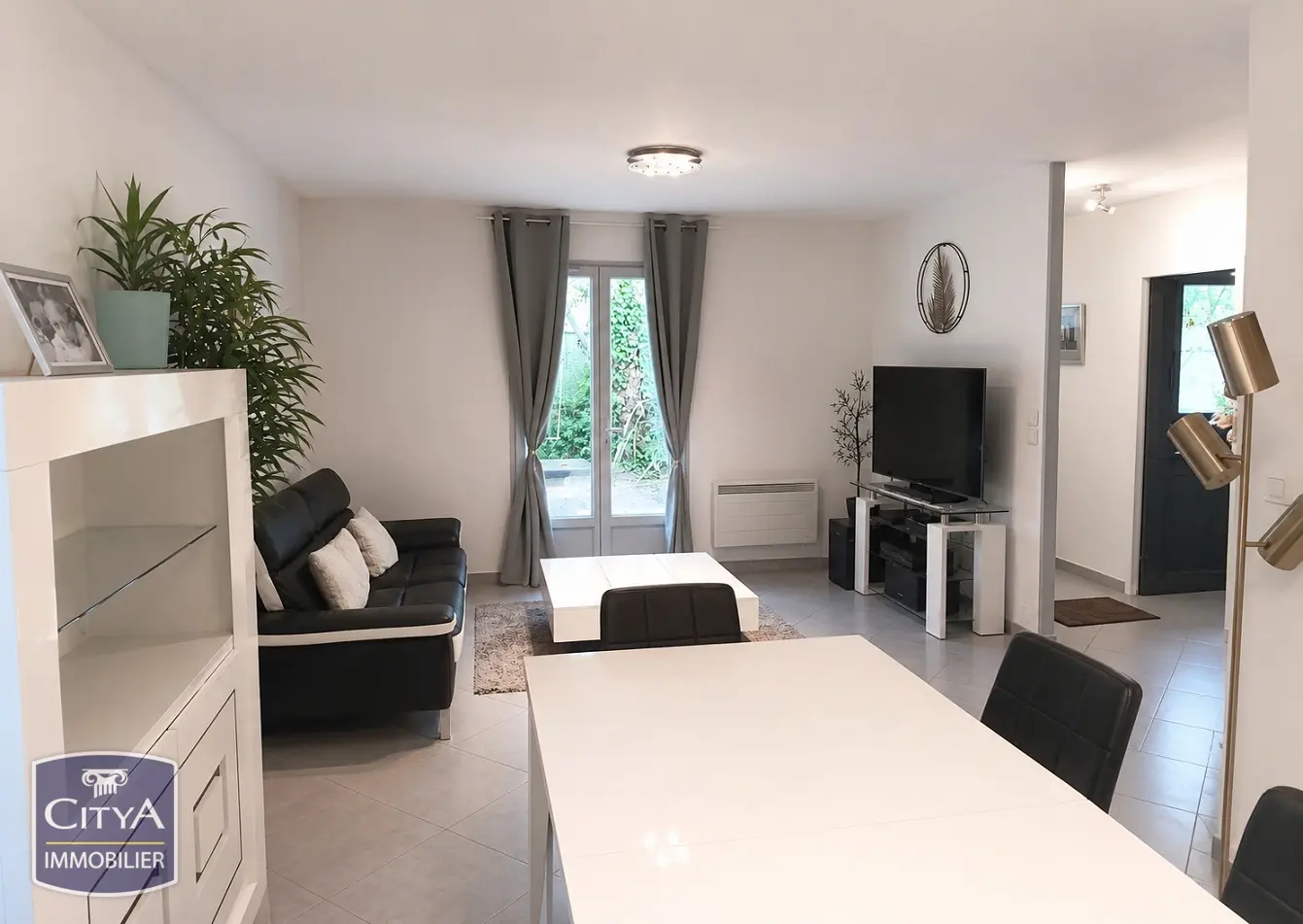 Photo 1 Maison 5 pièces 106m²