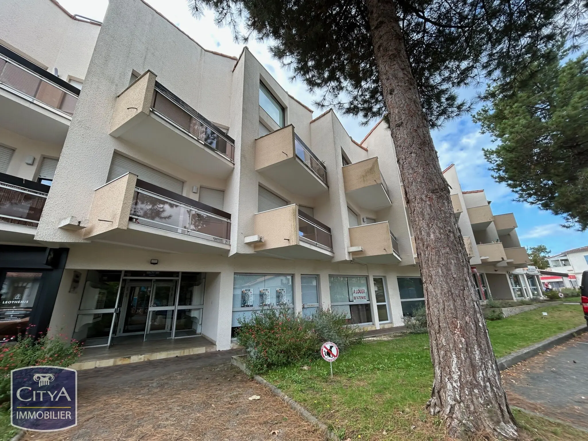 Photo 1 Appartement 1 pièce 26.04m²