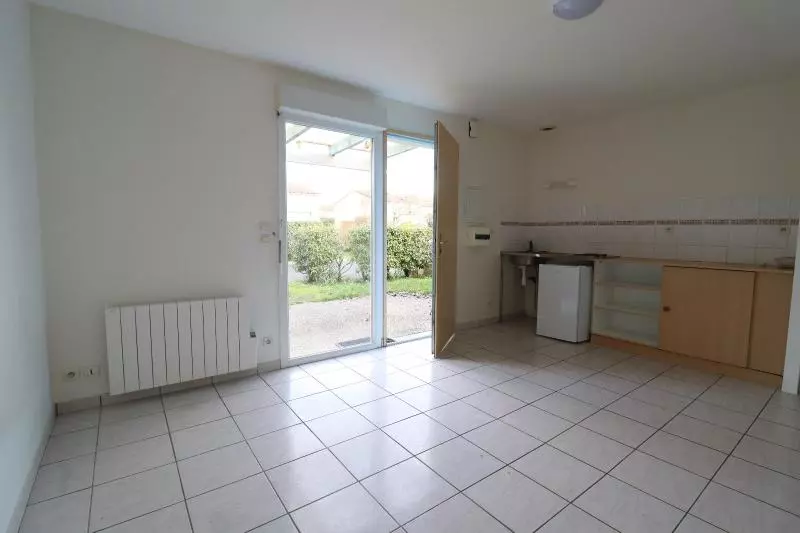 Illustration pour Maison 2 pièces 41m² Photo Maison 2 pièces 41m²