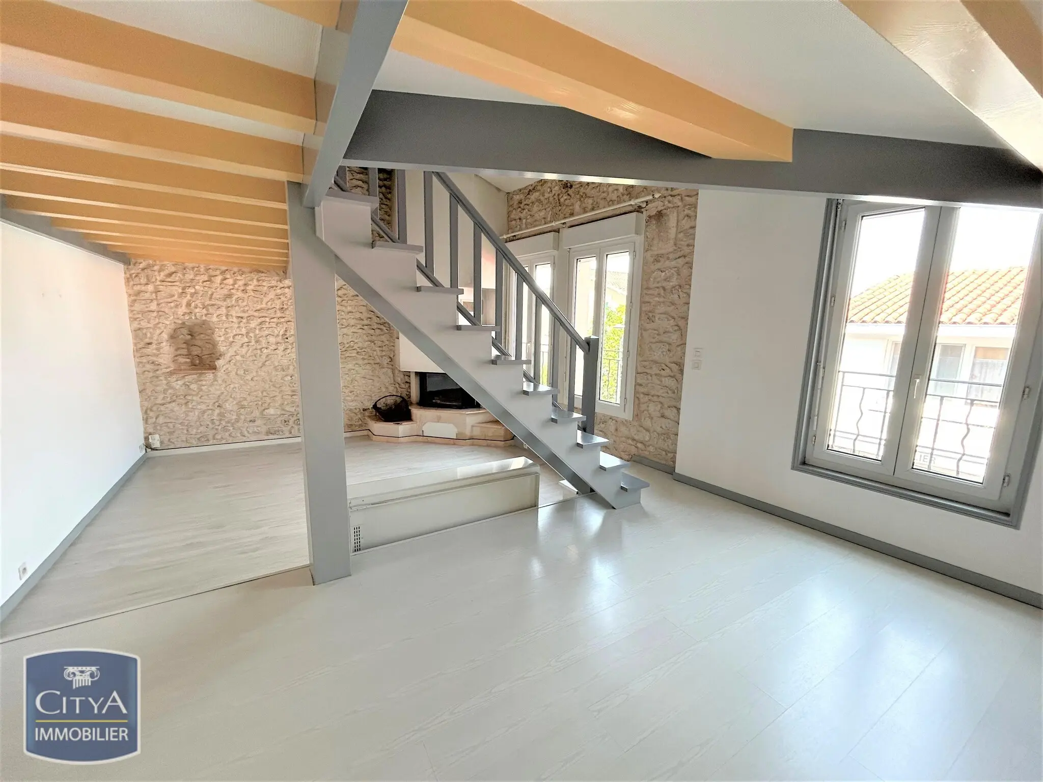 Photo 2 Appartement 3 pièces 84.33m²