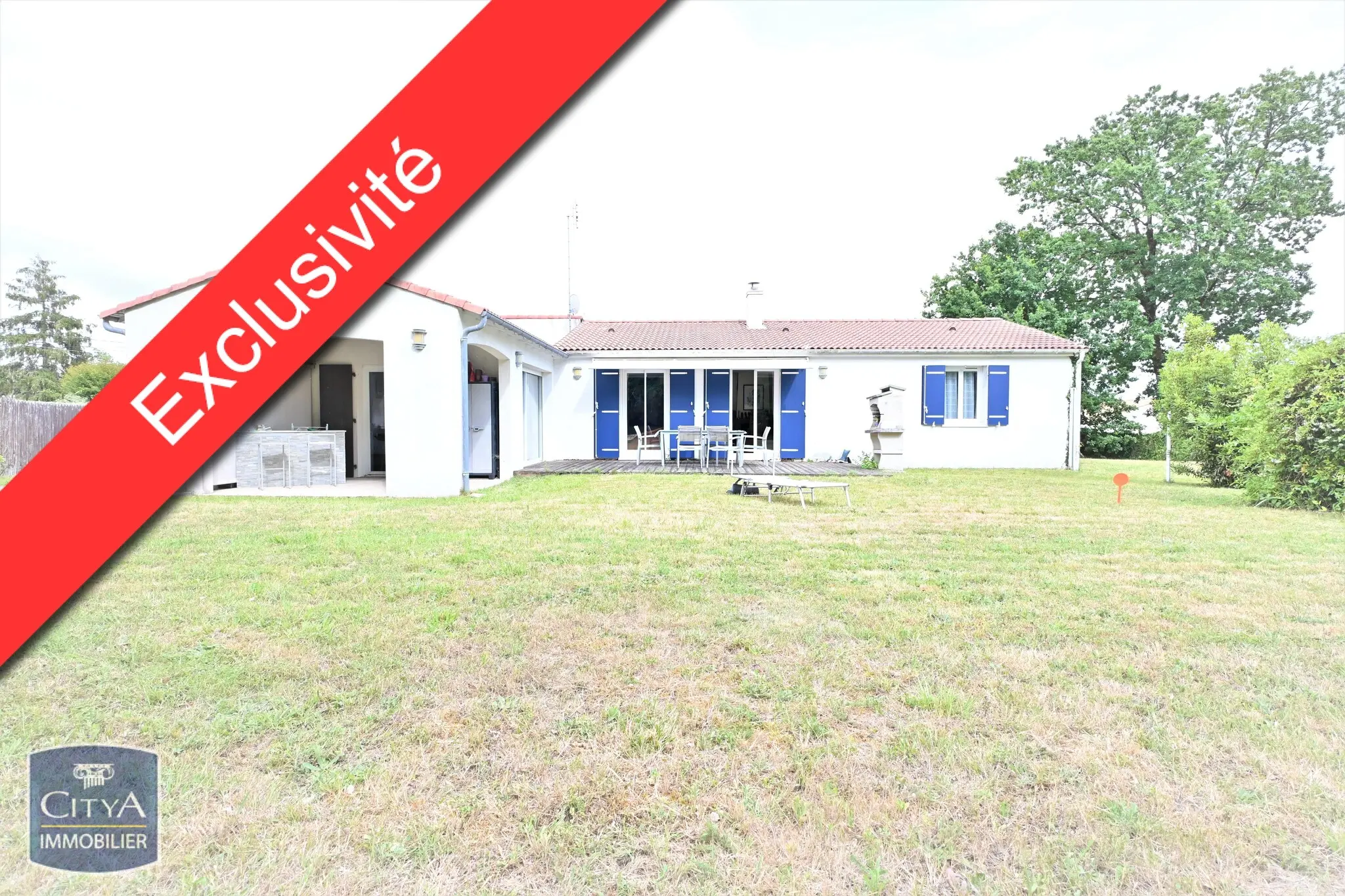 Photo 1 Maison 4 pièces 137m²