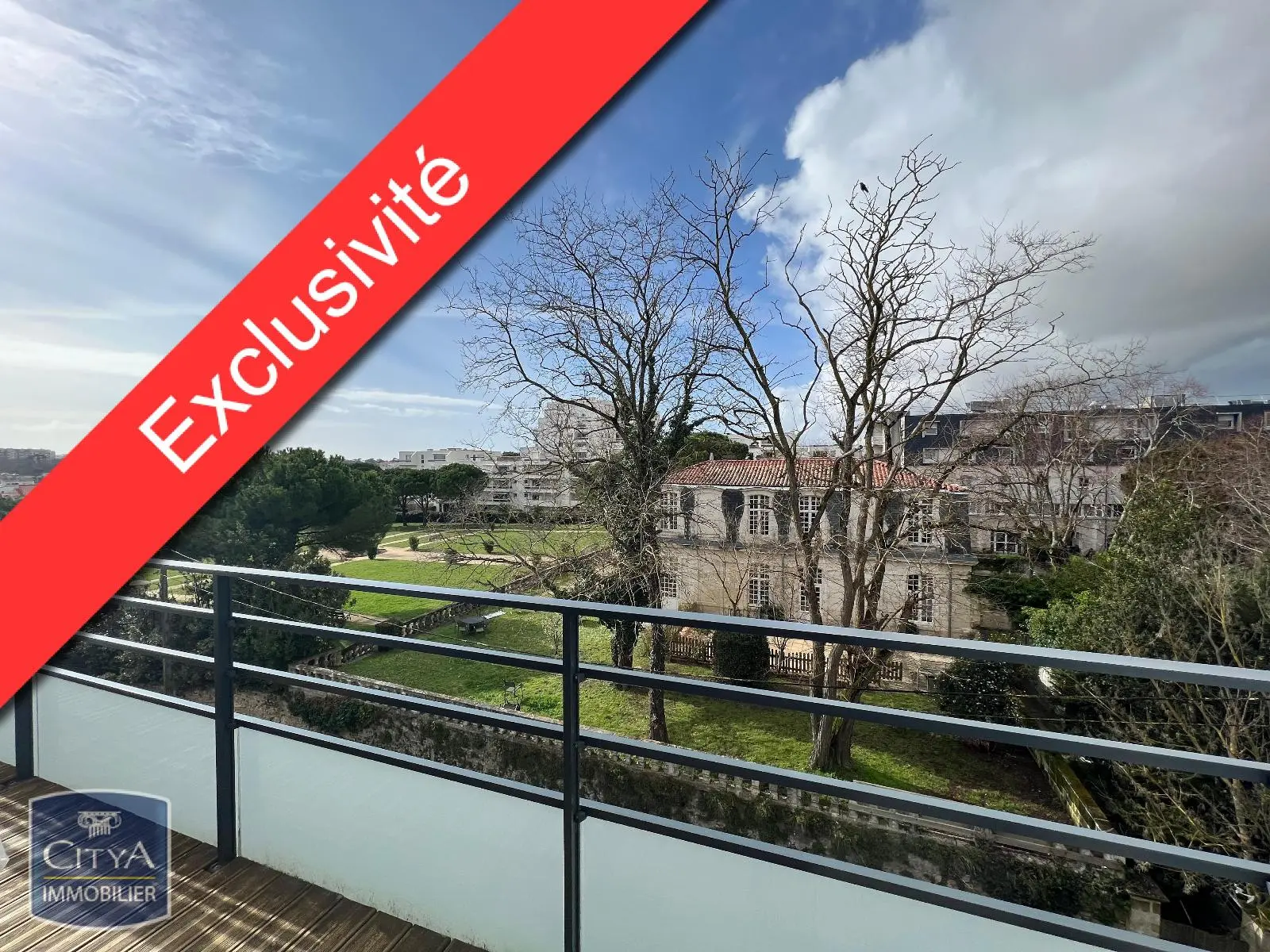 Photo 1 Appartement 1 pièce 33.85m²