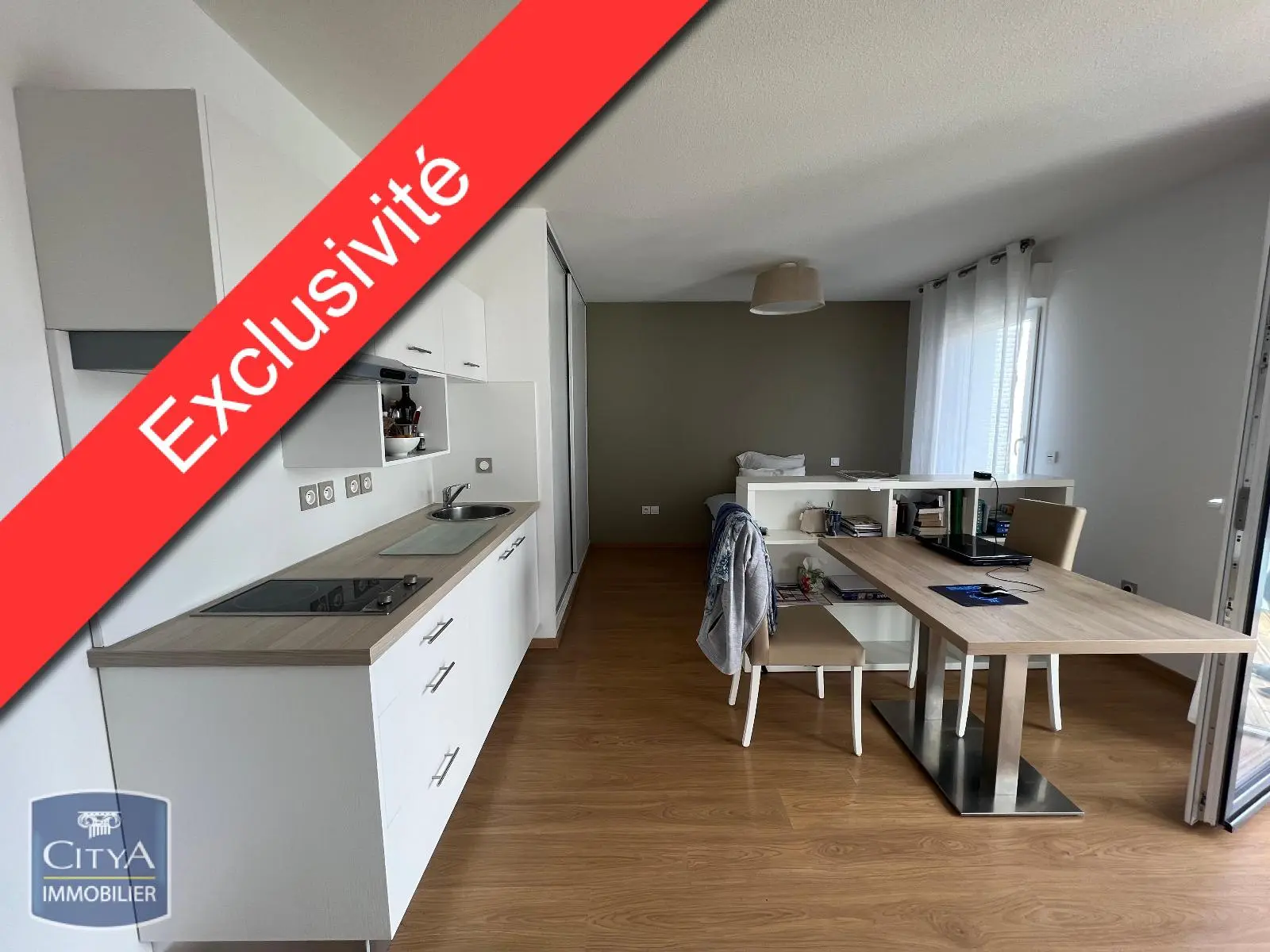 Photo 1 Appartement 1 pièce 33.85m²