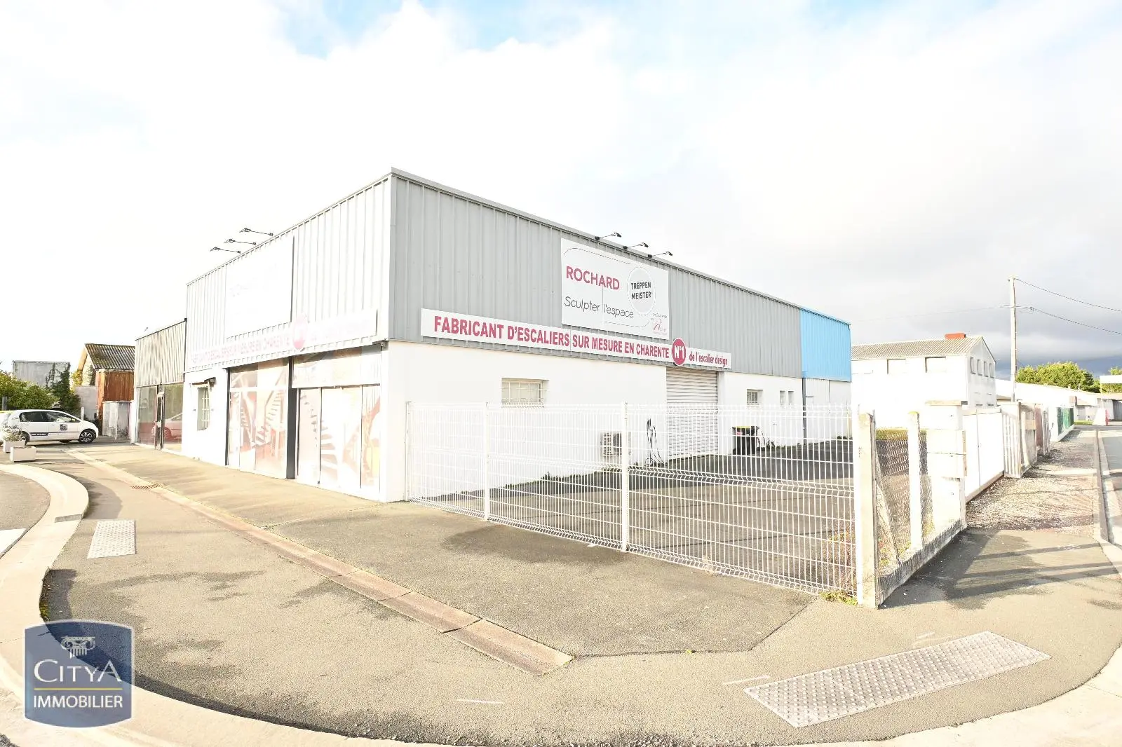 Photo 4 Local Professionnel 519m²