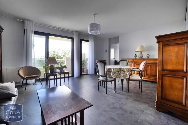 Illustration pour Appartement 3 pièces 67m² Photo Appartement 3 pièces 67m²