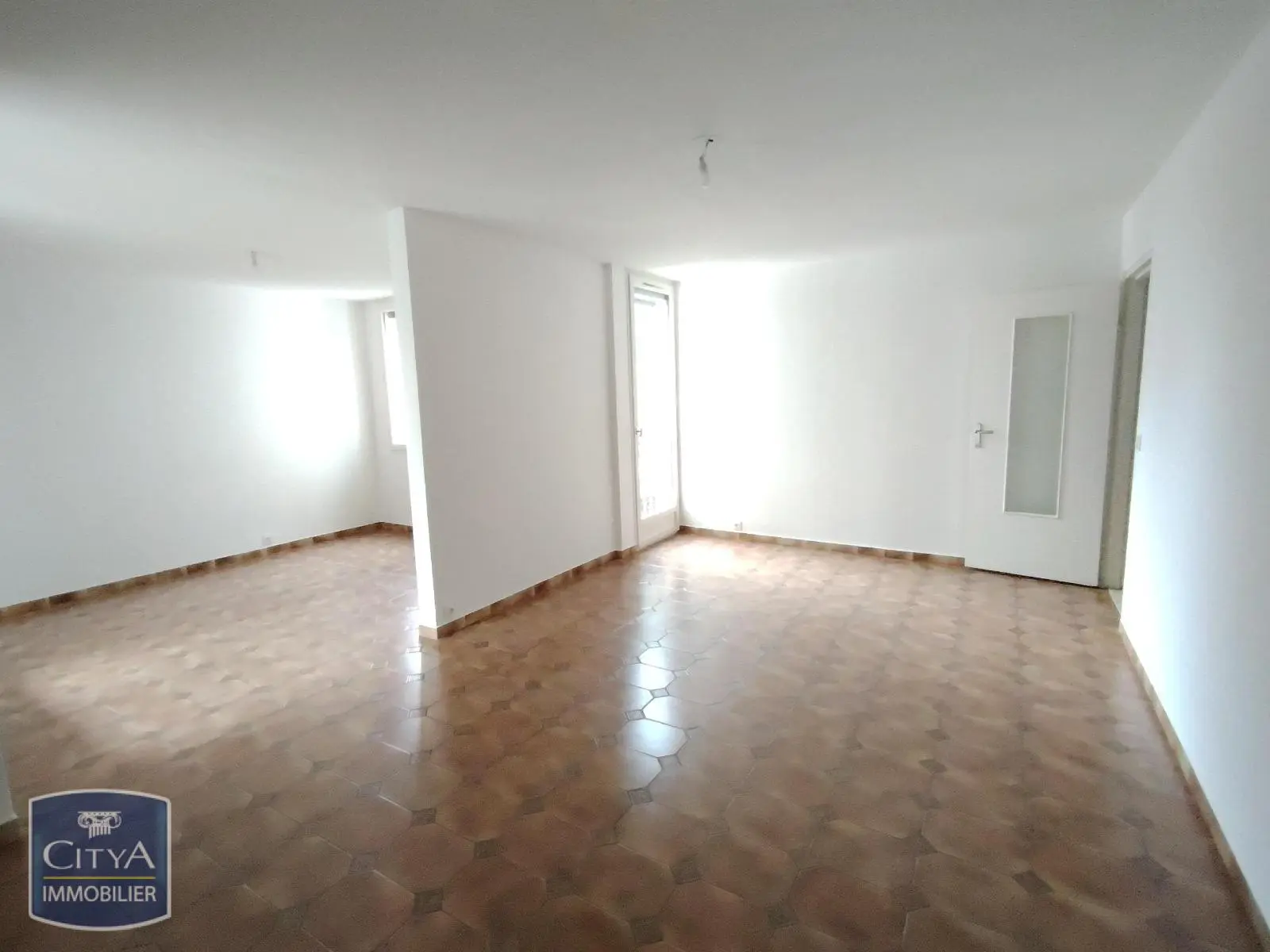 Photo 2 Appartement 3 pièces 77.44m²