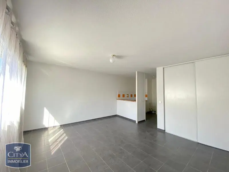 Photo 2 Appartement 1 pièce 34.96m²