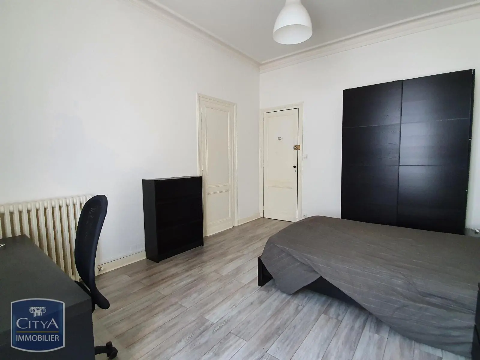 Photo 1 Appartement 1 pièce 18.3m²