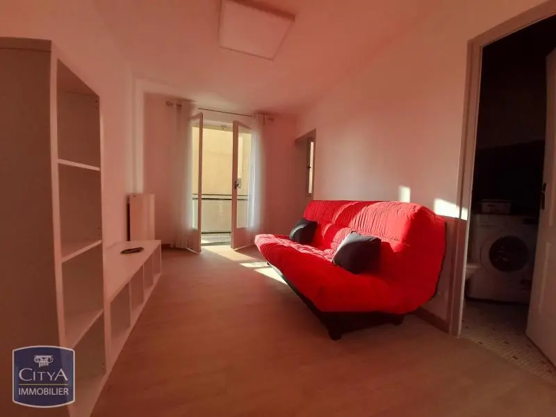 Photo 2 Appartement 1 pièce 19.58m²