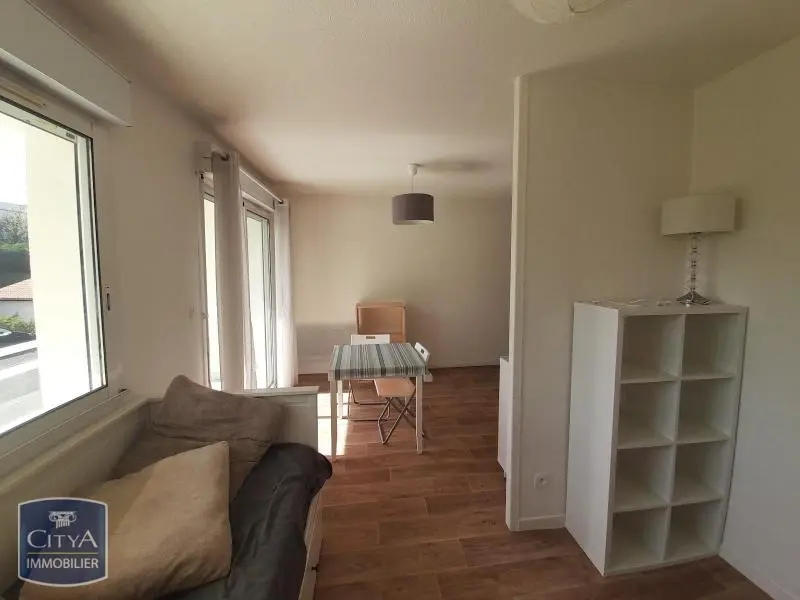 Photo 2 Appartement 1 pièce 23.59m²