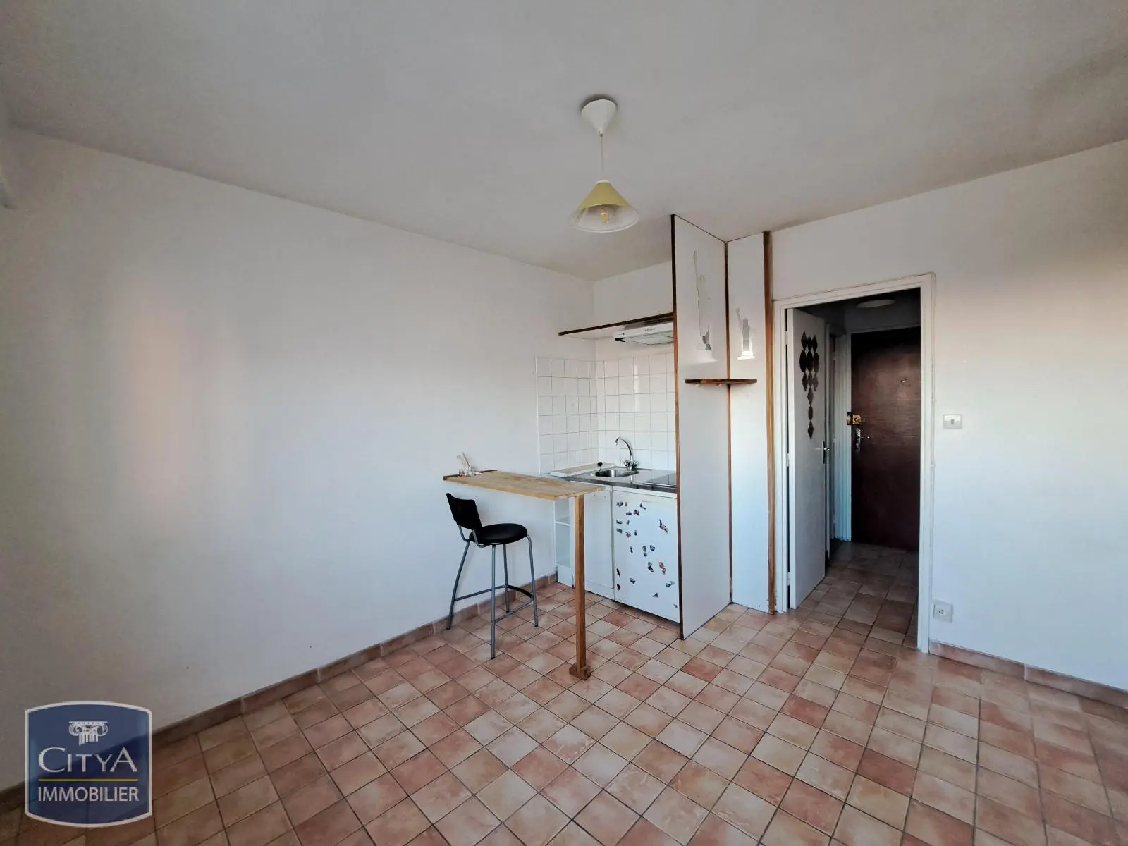 Photo 2 Appartement 1 pièce 16.09m²