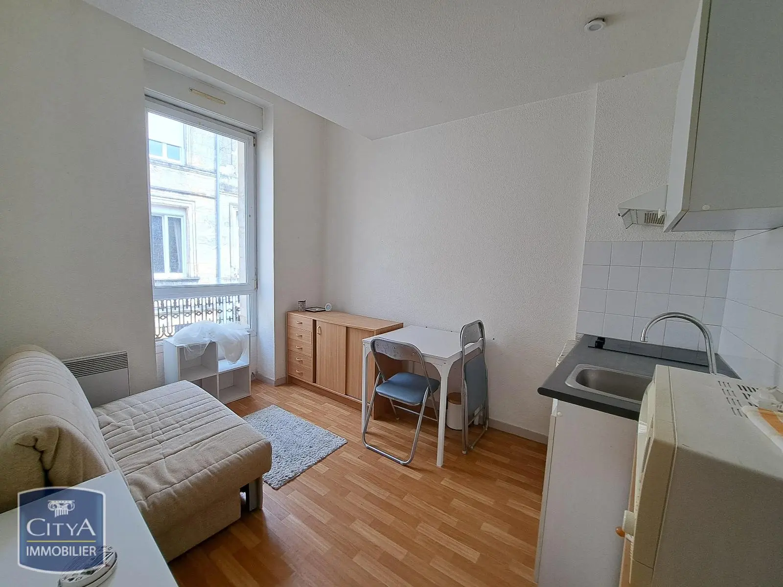 Photo 1 Appartement 1 pièce 18.08m²