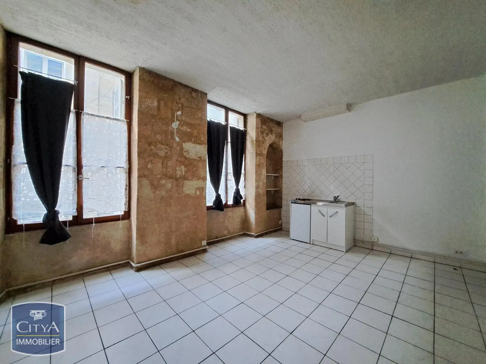 Photo 2 Appartement 1 pièce 23.44m²