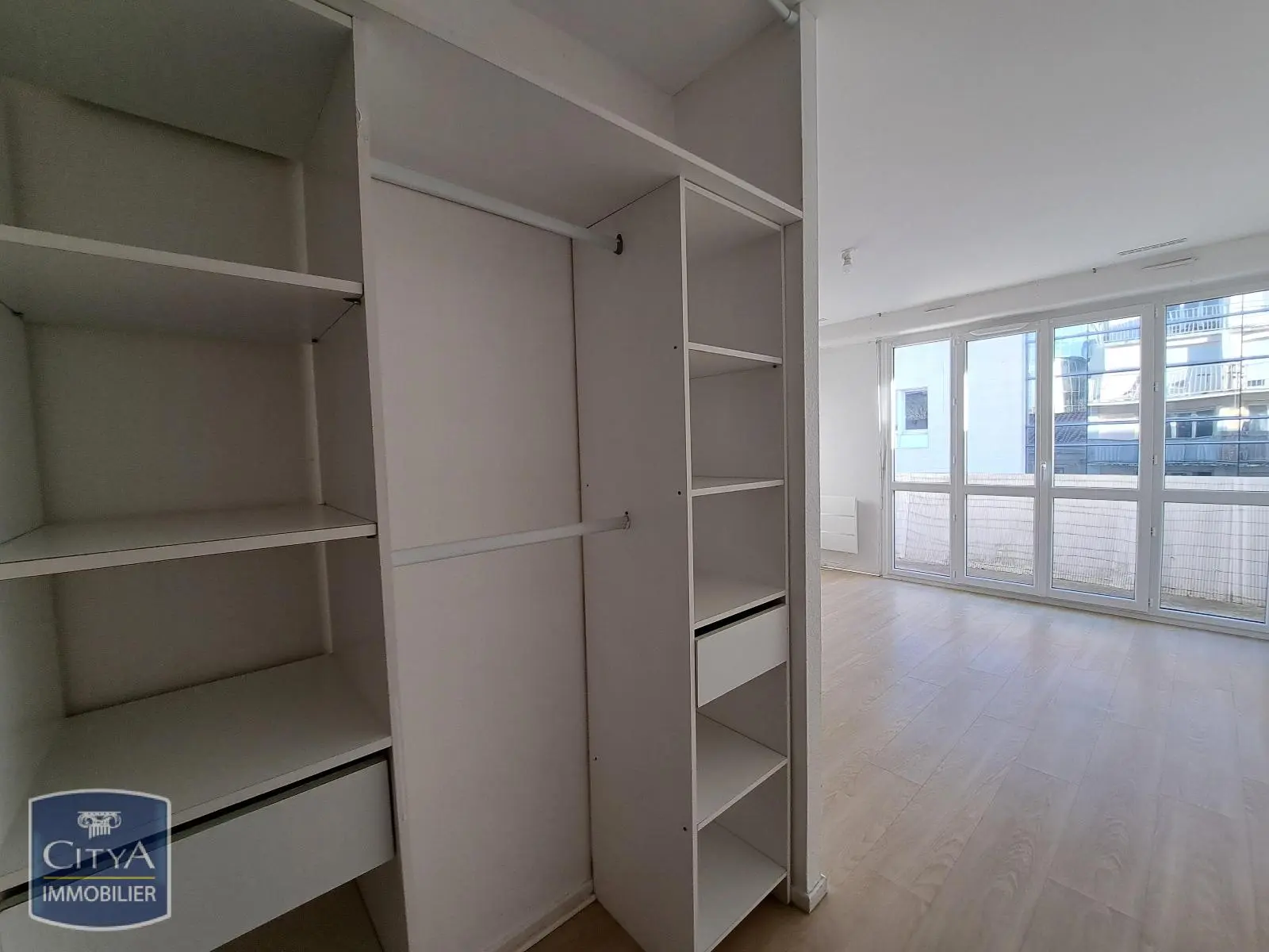 Photo 6 Appartement 1 pièce 23.93m²
