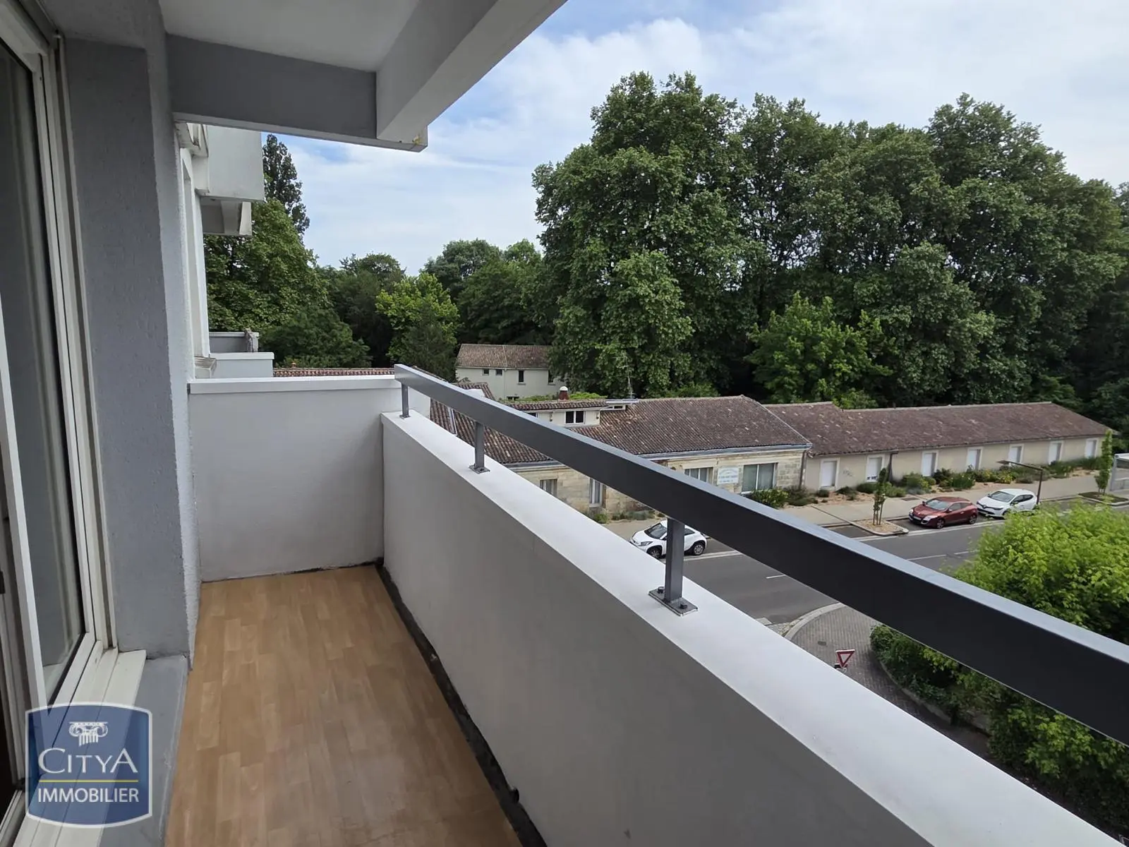 Photo 1 Appartement 1 pièce 22.24m²