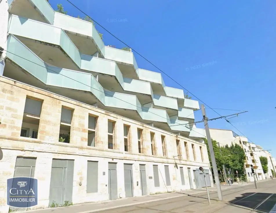 Photo 1 Parking 10m²