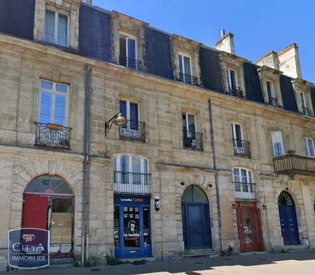 Photo 1 Appartement 1 pièce 21.88m²