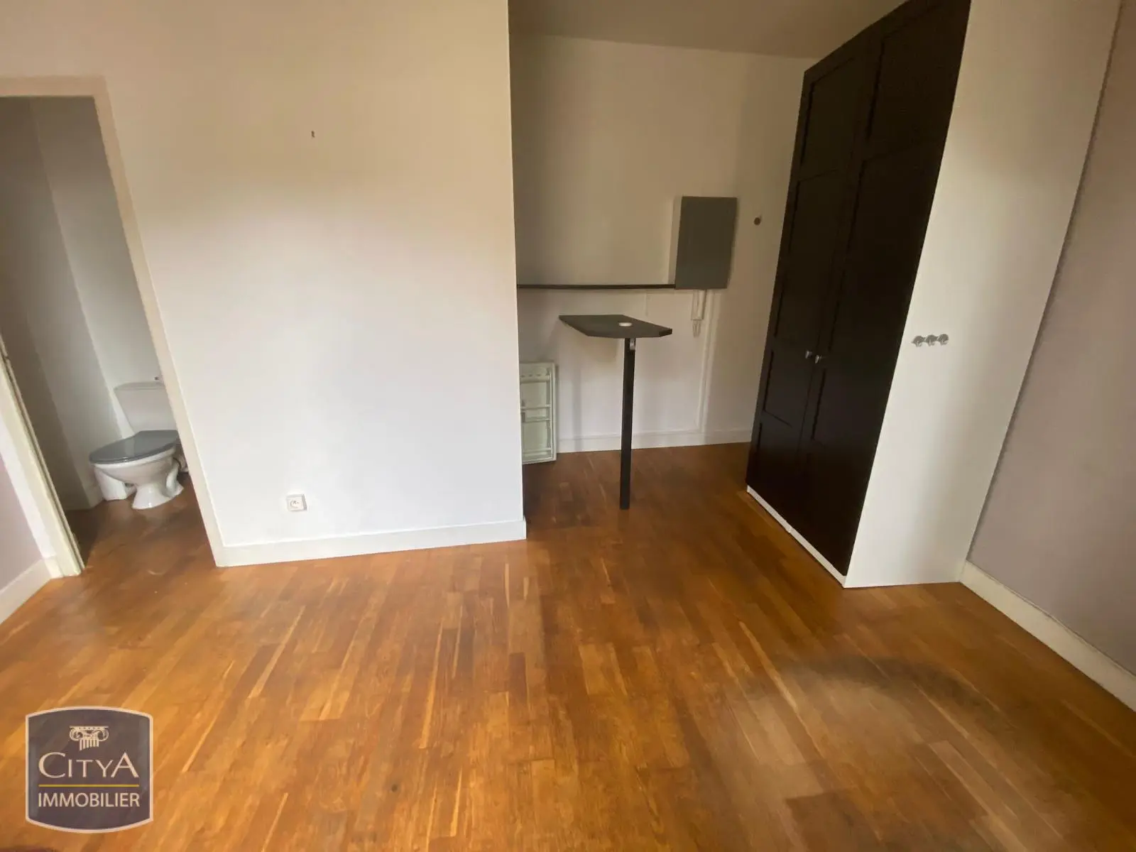 Photo 1 Appartement 1 pièce 16.86m²
