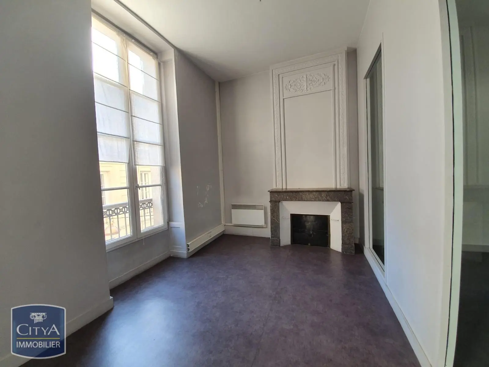 Photo 3 Local Professionnel 142m²