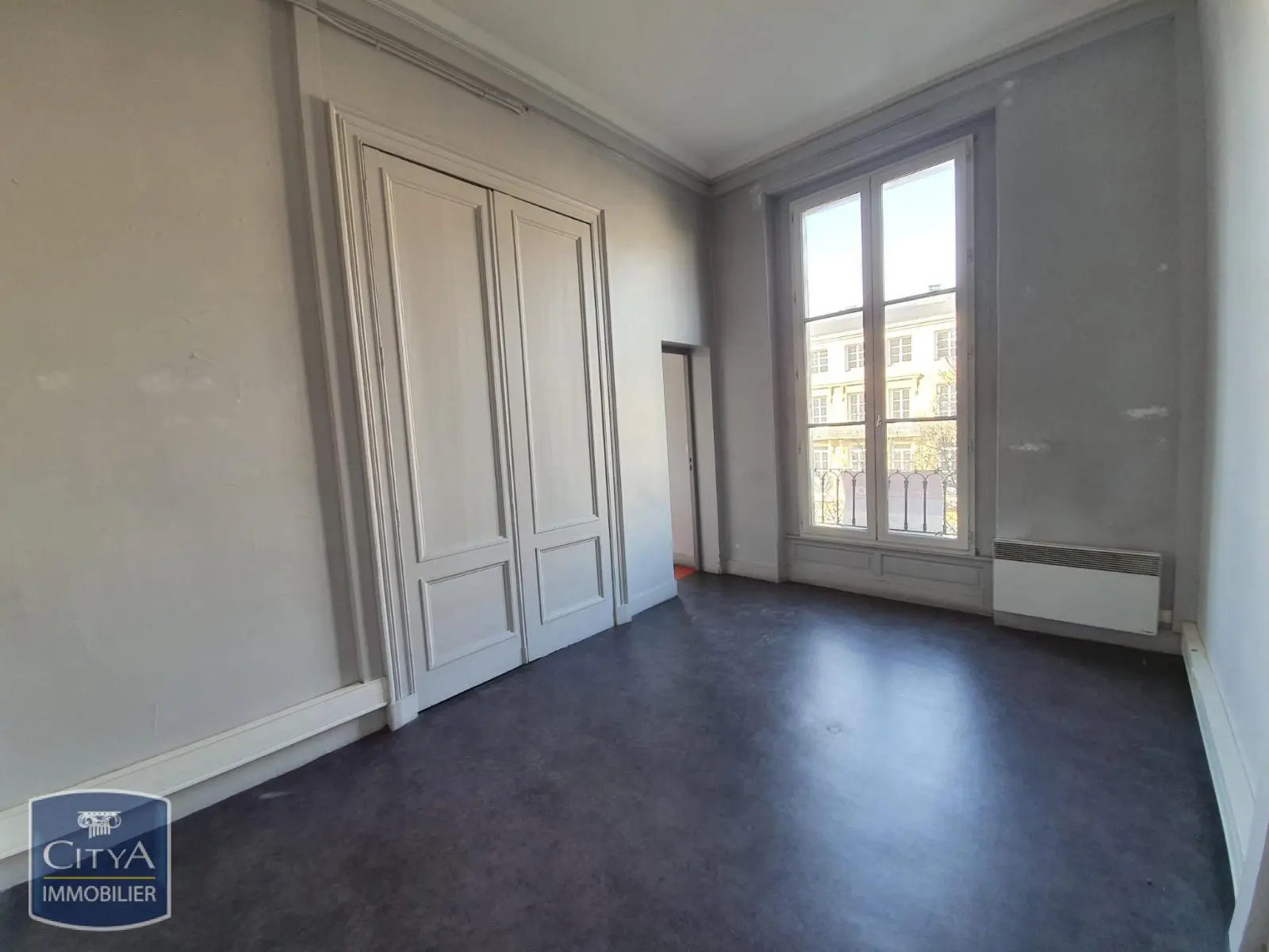 Photo 7 Local Professionnel 142m²