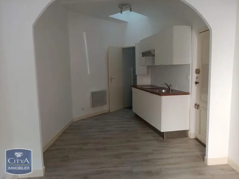 Photo 2 Appartement 1 pièce 24.26m²